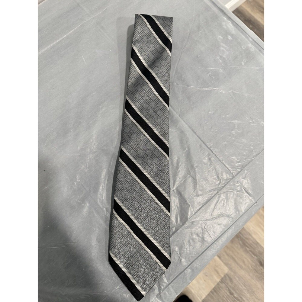 Oakton Ltd Mens Neck Tie Gray Black Striped Herringbone Pattern Classic